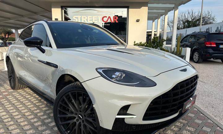 Aston Martin DBX 707
