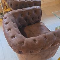 2 poltrone capitonne’