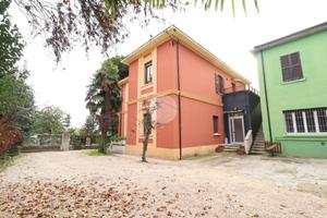 VILLA SINGOLA A PESCARA