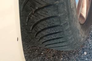 gomme  e cerchi in lega lancia Ypsilon anno 2006