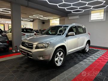 Toyota RAV-4 2.2 D-4D Luxury - FABIANOAUTO