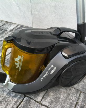 Aspirapolvere Rowenta semi-nuova