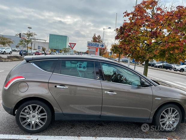 Privato vende Lancia Delta, impeccabile
