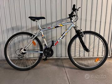 Bici ragazzo MTB 24” - cambio Shimano 15 rapporti