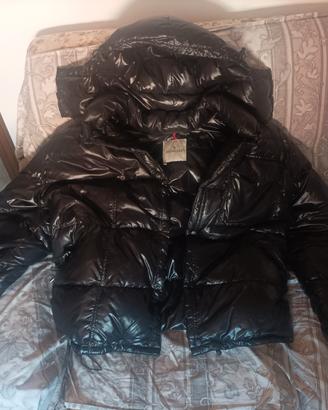 Piumino Moncler originale nero lucido