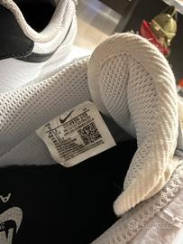 Nike Air Force 1 bianca e nera