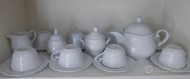 Tazze con Teiera , Zuccheriera e Lattiera