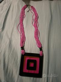 collana fucsia 