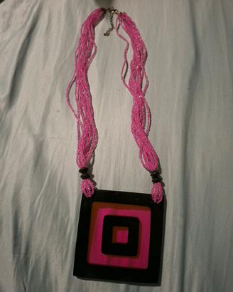 collana fucsia 
