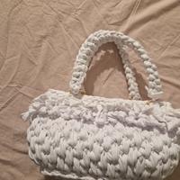 borsa in fettuccia all'uncinetto 
