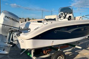 Barca medusa/syros 570