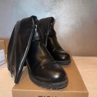 Stivali ZIGN neri con fibbie - n. 40 usati 2 volte