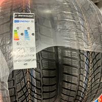4 Pneumatici nuovi Dunlop da neve.