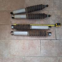 Kit ammortizzatori +5 cm Suzuki Samurai