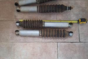 Kit ammortizzatori +5 cm Suzuki Samurai