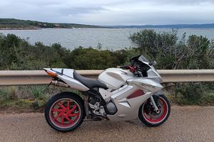 Honda VFR 800 vtec