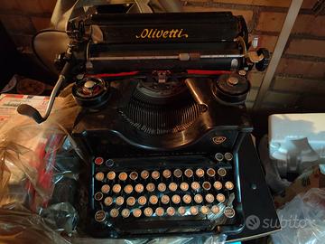 Macchina da scrivere  Olivetti M40 vintage