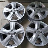 Cerchi in lega da 15 pollici per Toyota yaris