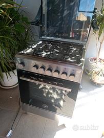 cucina a gas con forno elettrico 