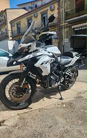 B enelli trk 502X