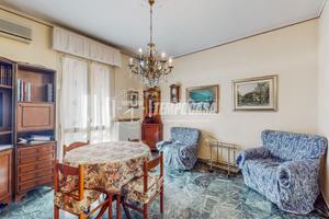 Appartamento al primo piano con ascensore e garage