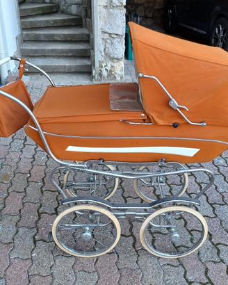 Carrozzina vintage