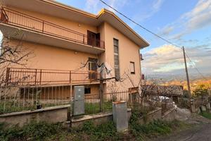 CASA INDIPENDENTE A RIPI