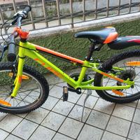 Bicicletta MBT Cube Acid 200