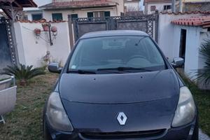 Renault clio 2011