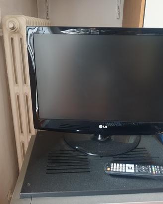 TV LG a LED 22 pollici