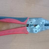 Pinza per capocorda preisolati