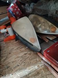 fari anteriori Ford Focus 