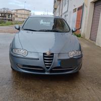 Alfa Romeo  147