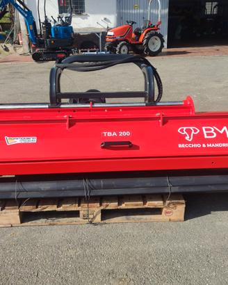 Trincia erba B&M TBA 200 con spost idraulico