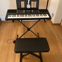Pianola Yamaha PSR-E363 con stand, panca e cuffie