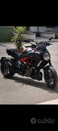 Ducati Diavel Carbon Red 1200