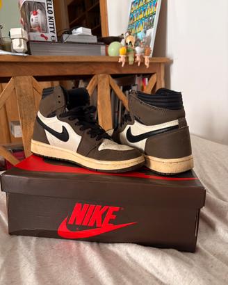 Nike Air Jordan 1 Retro High Travis Scott "Mocha"