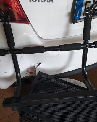 attrezzo per palestra 