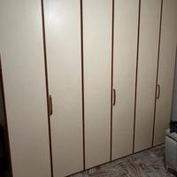 Armadio a 6 ante
