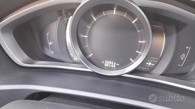 volvo v 40