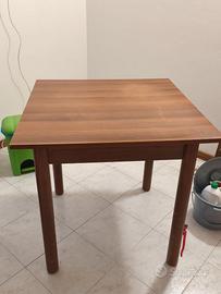 Tavolo in legno
