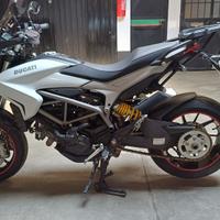 MOTO DUCATI HYPERSTRADA