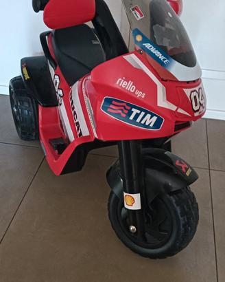moto elettrica peg perego ducati desmosedici