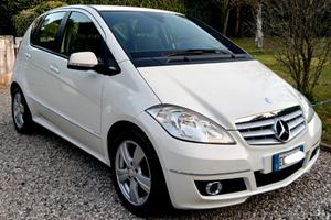 Mercedes A 160 benz 2011 95cv UNICOPR 