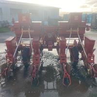 Seminatrice per mais