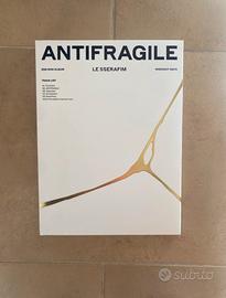 Le Sserafim “Antifragile (midnight onyx) version