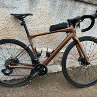 Bmc roadmachine Two 2022 sram force eTap tg 51