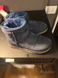 Ugg  mini boot