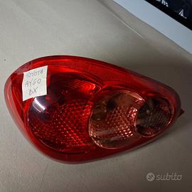 2567 FANALE POSTERIORE DESTRO DX TOYOTA AYGO USATO
