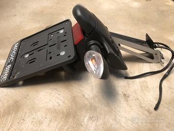 Portatarga e frecce Yamaha MT 07 2014